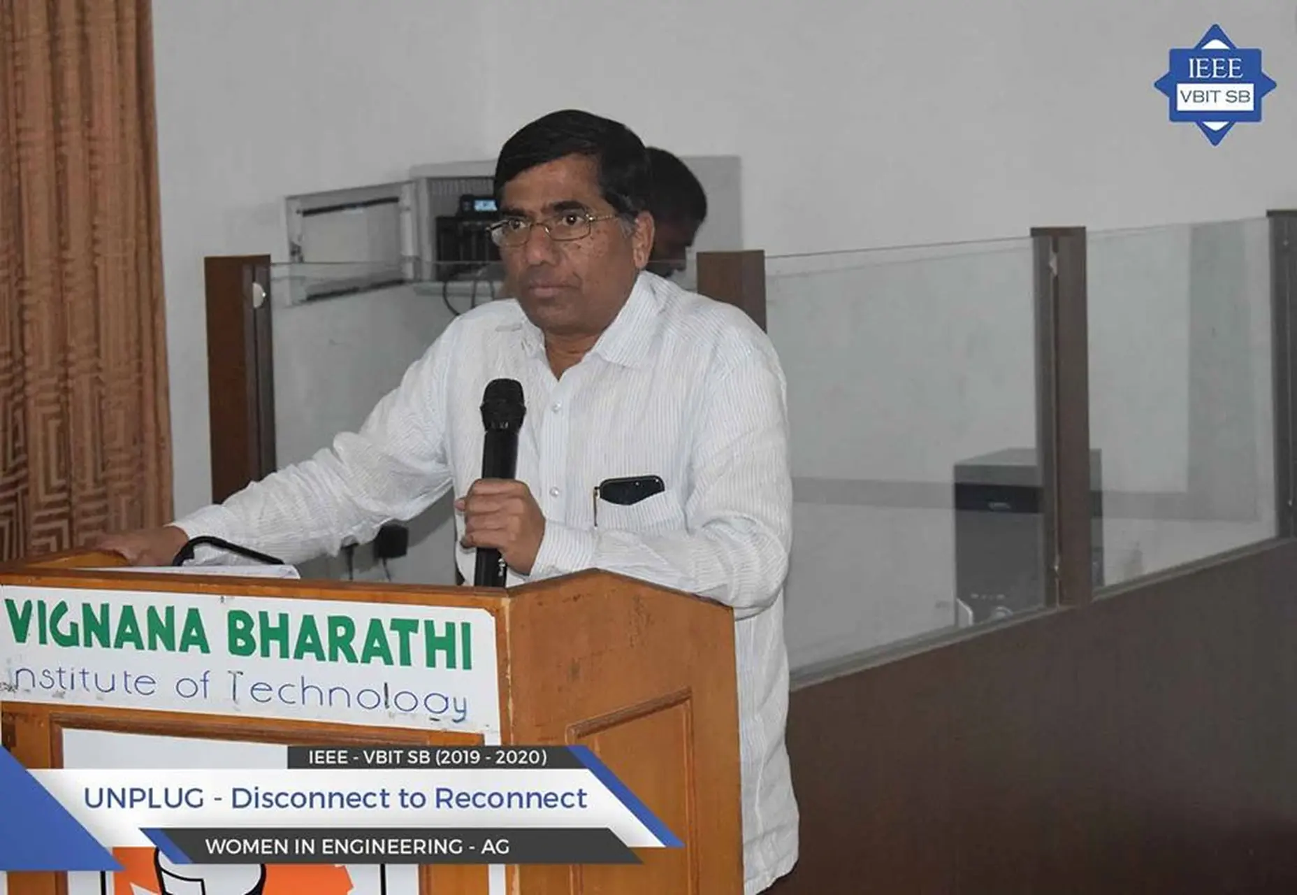 Unplug - Disconnect to Reconnect image 4